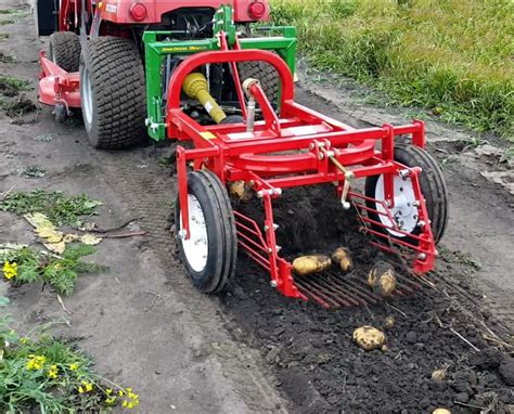 Potato Digger and Sweet Potato Harvester 